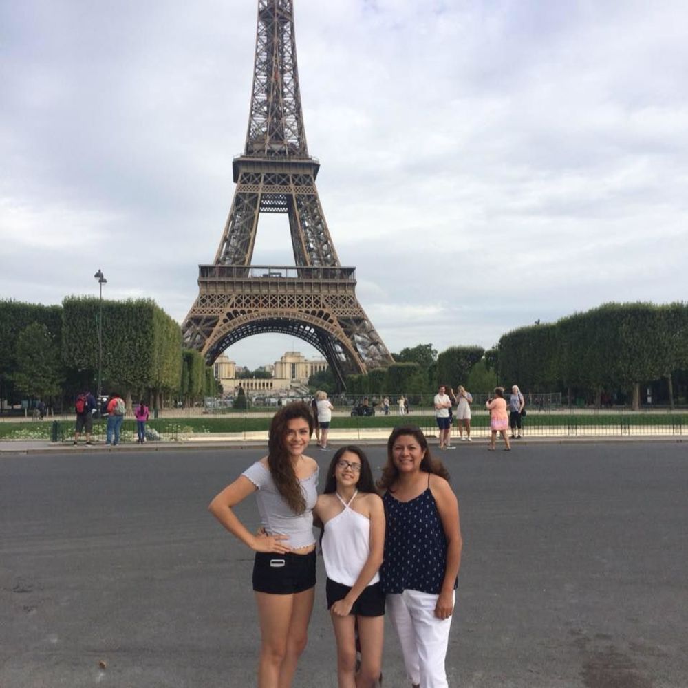 Meet your Posher, Elena